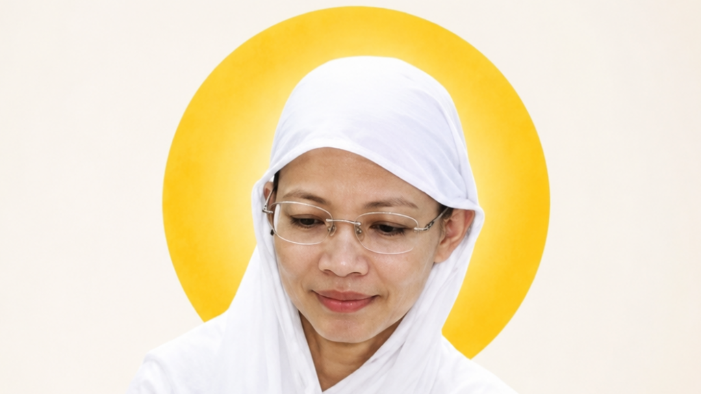 Woman wearing a white hijab and glasses, with a yellow halo-like circle behind her.