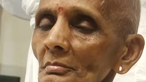Kshullika Shri 105 Amitmati Mataji - क्षुल्लिका श्री १०५ अमितमति माताजी (photo 2)
