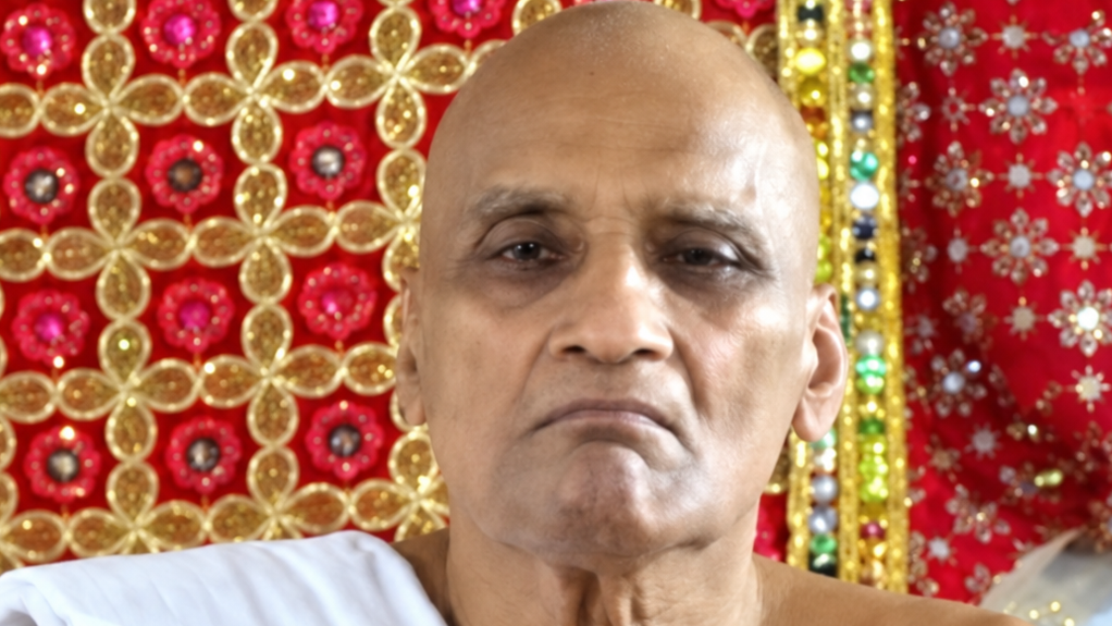 Kshullak Shri 105 Sunaysagarji Maharaj - क्षुल्लक श्री १०५ सुनयसागरजी महाराज (photo 2)