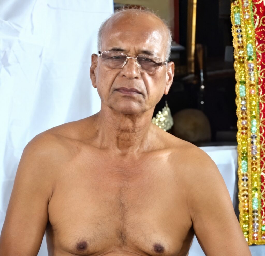 Muni Shri 108 Supragyasagarji Maharaj - मुनि श्री १०८ सुप्रज्ञसागरजी महाराज (photo 3)